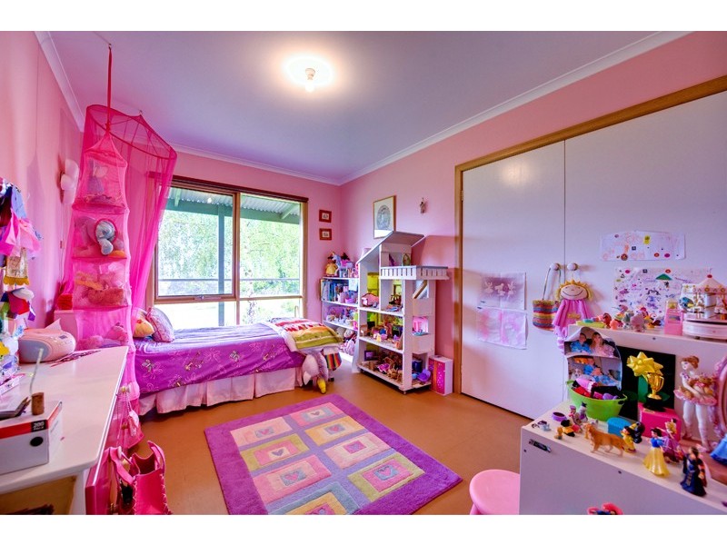 105 Sales Road, Gladysdale VIC 3797