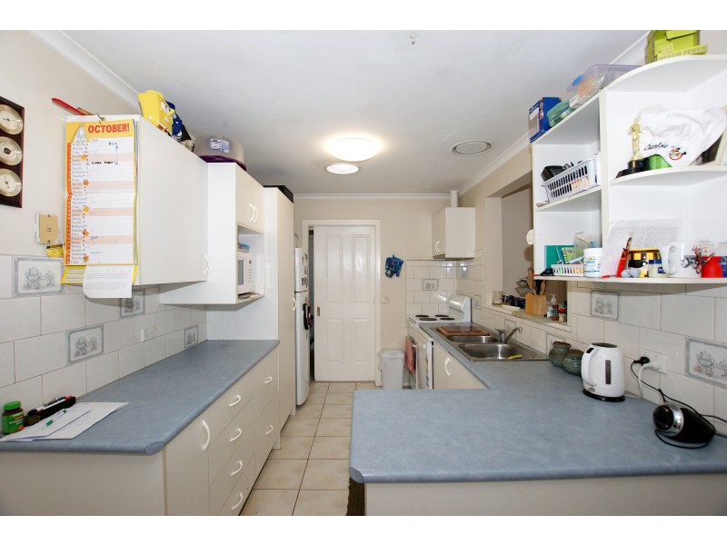 300 Warburton Highway, Wandin North VIC 3139