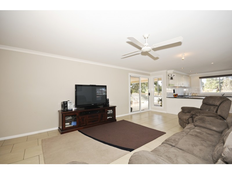 8 Yarraridge Crescent, Yarra Junction VIC 3797