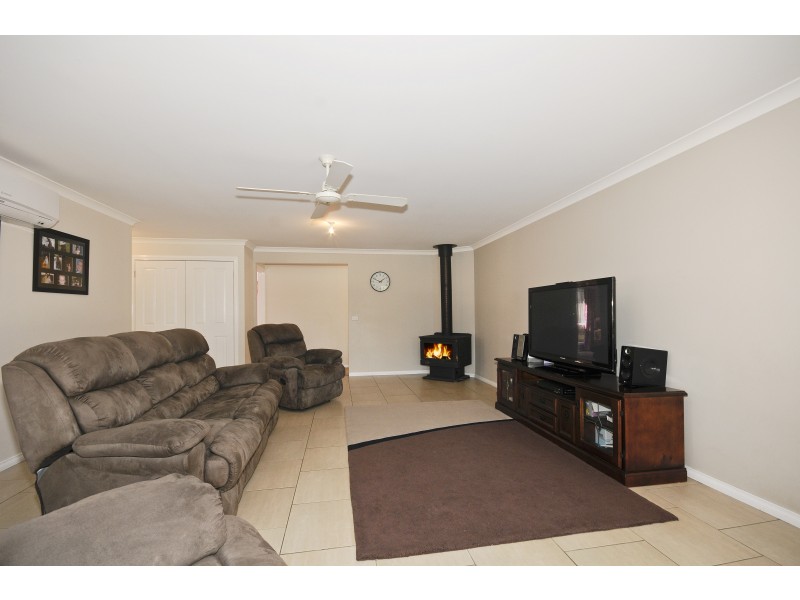 8 Yarraridge Crescent, Yarra Junction VIC 3797