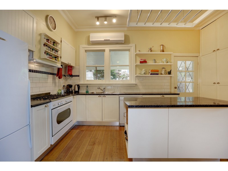 10 Sylvan Avenue, Warburton VIC 3799