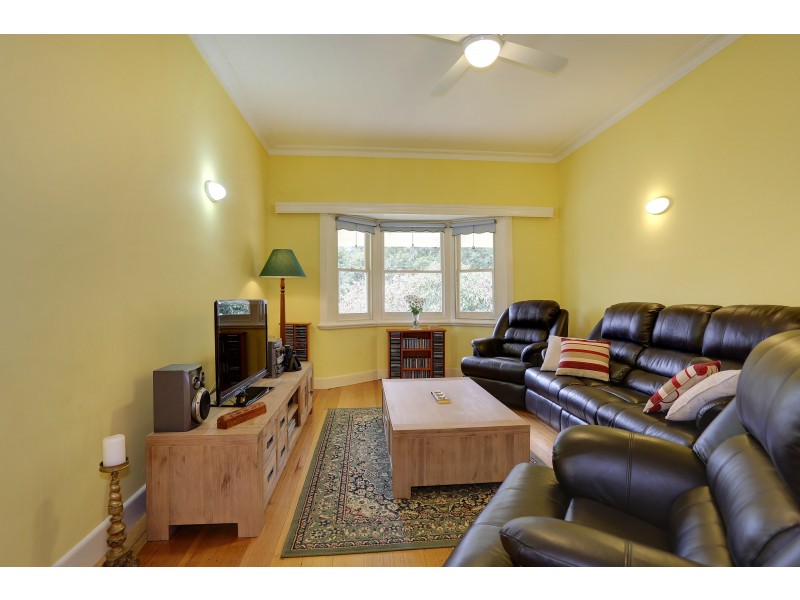 10 Sylvan Avenue, Warburton VIC 3799