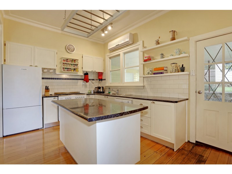 10 Sylvan Avenue, Warburton VIC 3799