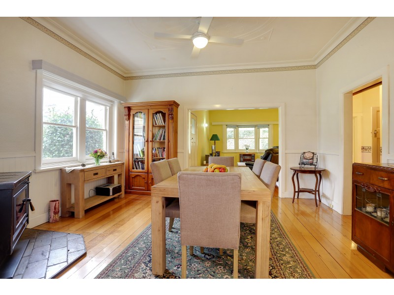 10 Sylvan Avenue, Warburton VIC 3799