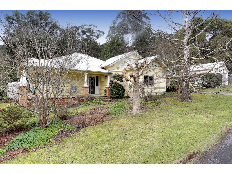 10 Sylvan Avenue, Warburton VIC 3799