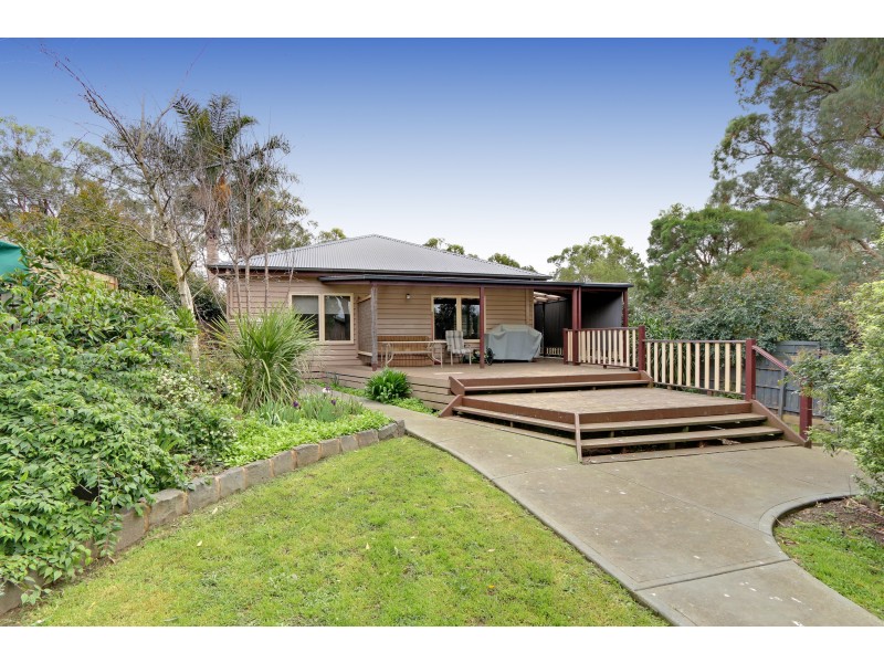 10 Henry Street, Woori Yallock VIC 3139