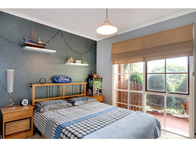4 Cairncroft Avenue, Launching Place VIC 3139