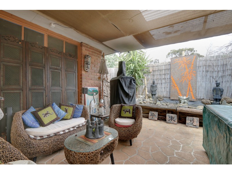 4 Cairncroft Avenue, Launching Place VIC 3139