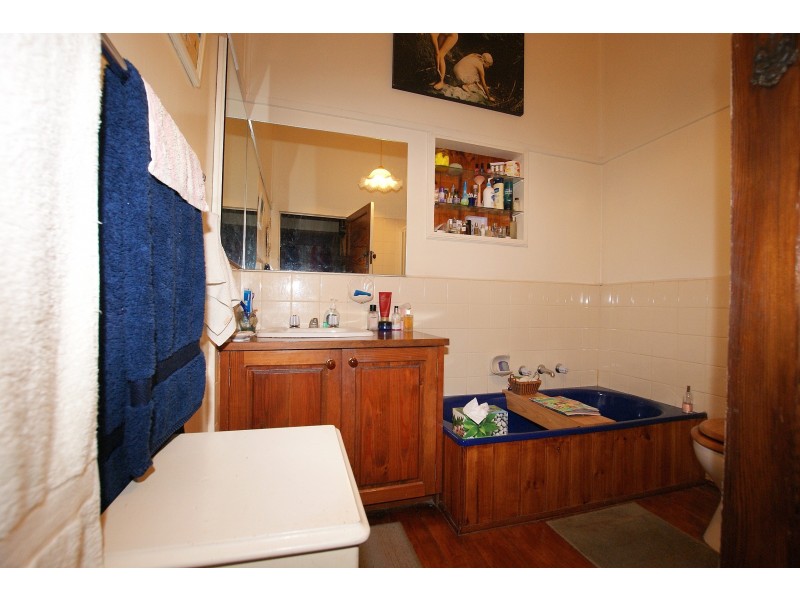 1 Clarke Avenue, Warburton VIC 3799