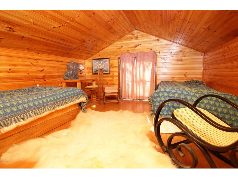 1 Clarke Avenue, Warburton VIC 3799