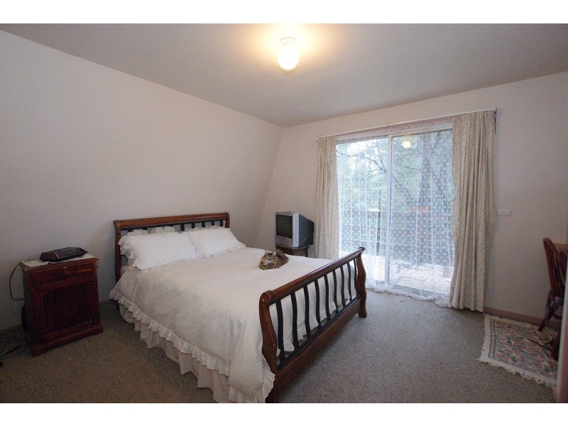 1 Rainbow Trout Avenue, East Warburton VIC 3799