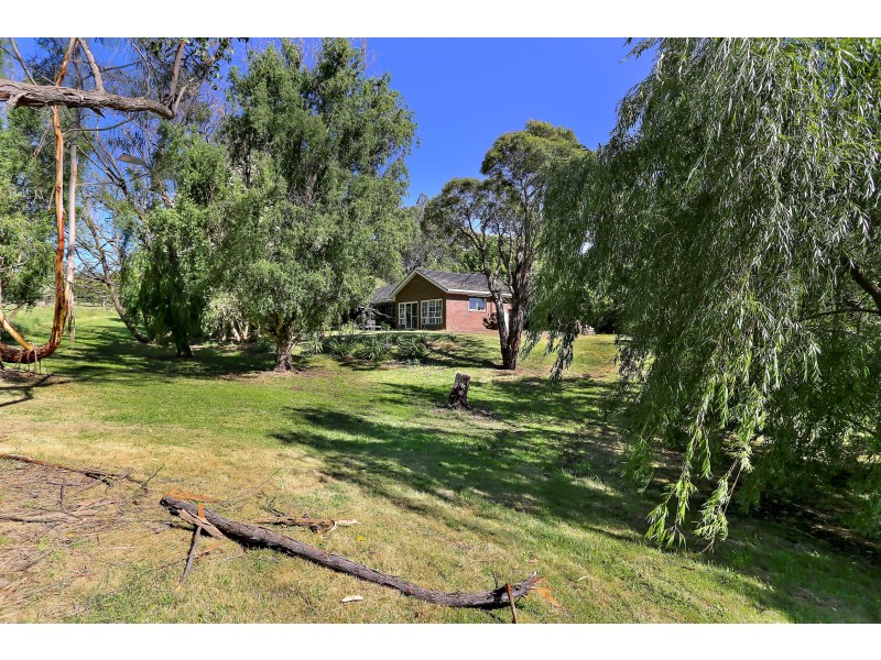50 Wandin Creek Road, Wandin East VIC 3139