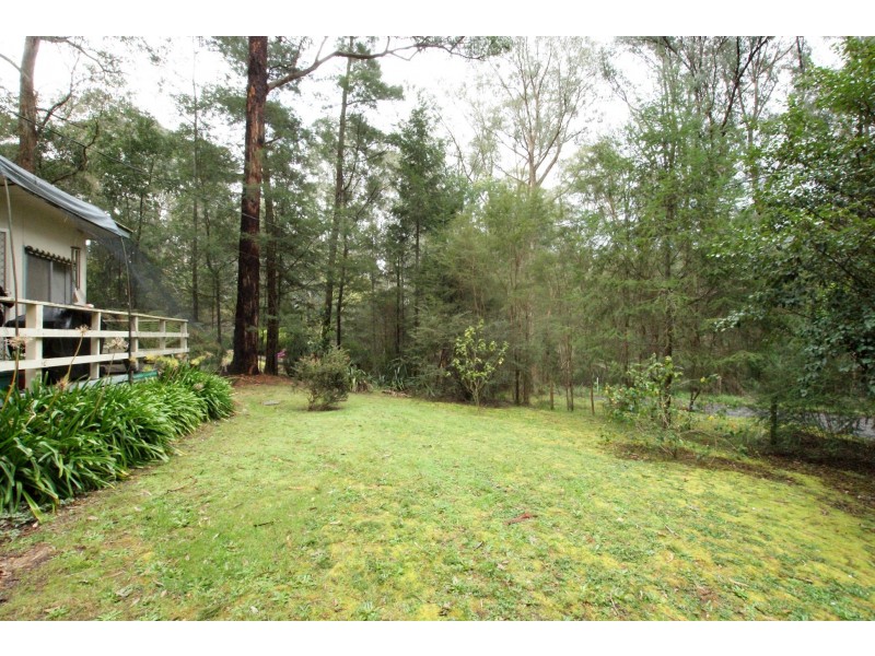 32 Whitegum Drive, East Warburton VIC 3799