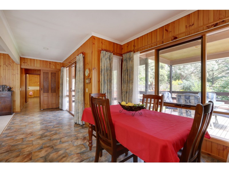 71 Walker Road, Seville VIC 3139