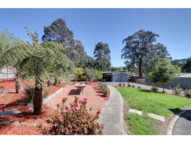 71 Walker Road, Seville VIC 3139