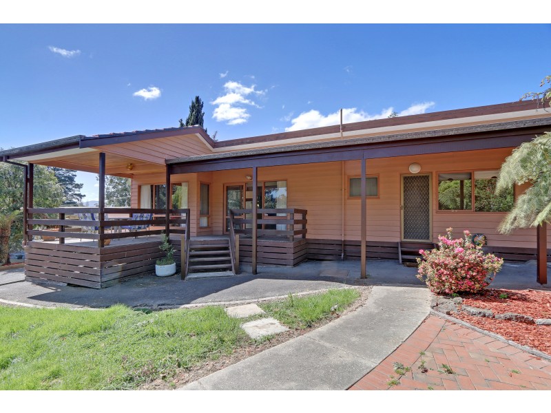 71 Walker Road, Seville VIC 3139