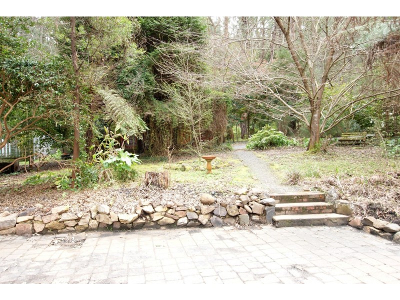 11 Nello Drive, Reefton VIC 3799