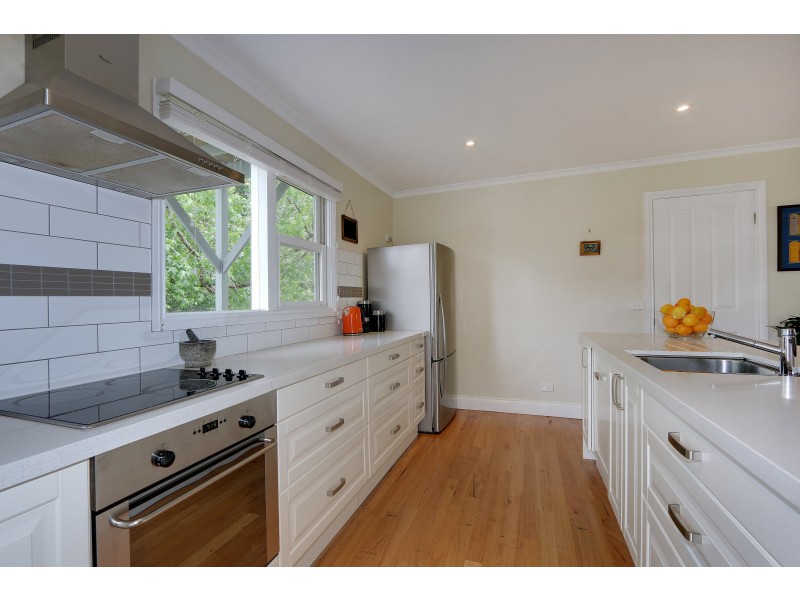 10 Shirley Road, Warburton VIC 3799