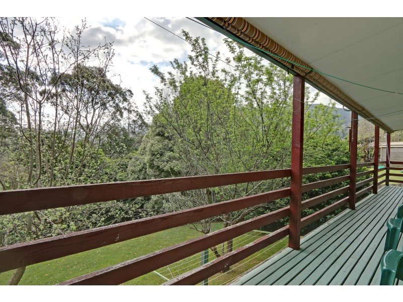 9 Pheasant Parade, Warburton VIC 3799