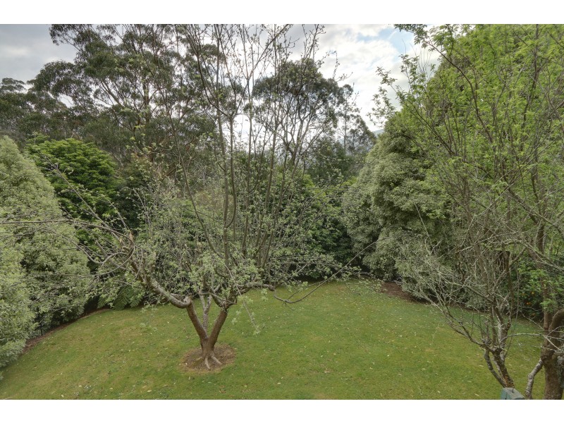 9 Pheasant Parade, Warburton VIC 3799