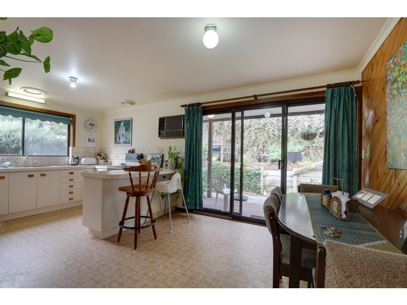 9 and 9a Pheasant Parade, Warburton VIC 3799