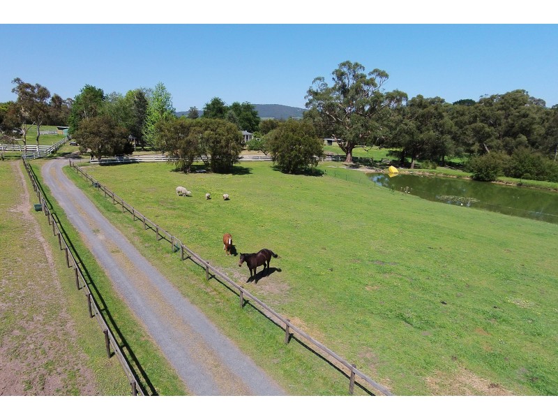 5 Maggins Lane, Wesburn VIC 3799