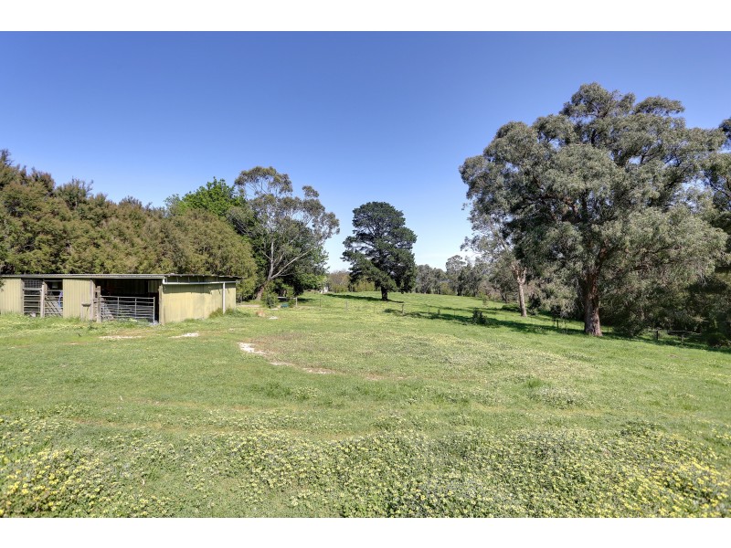 5 Maggins Lane, Wesburn VIC 3799