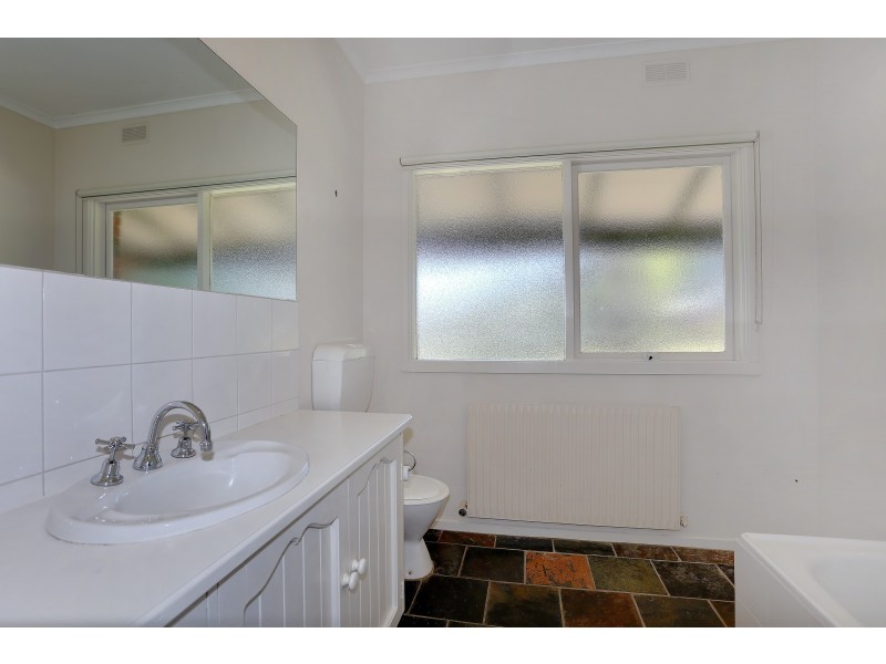 110 Elvian Road, Woori Yallock VIC 3139