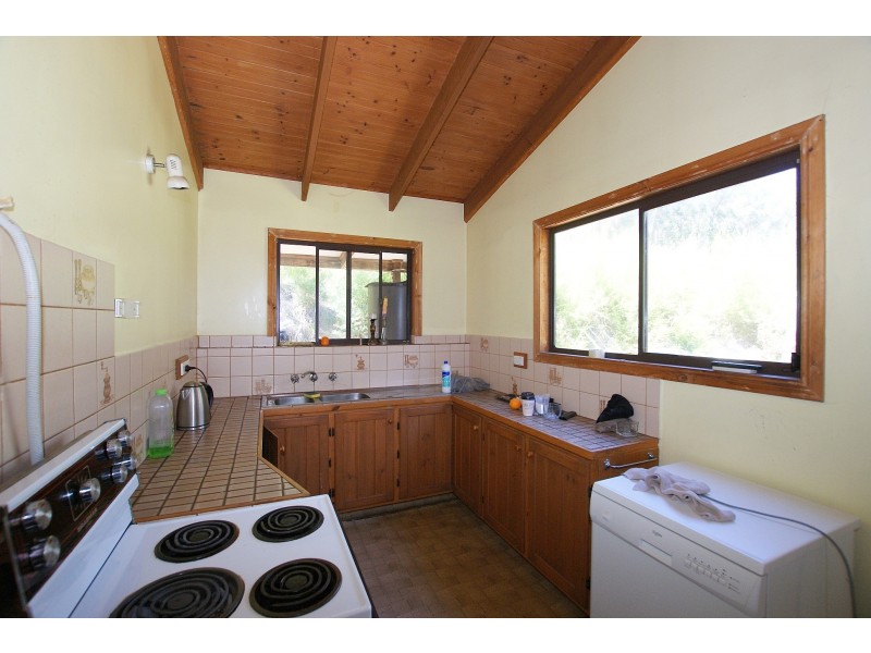 231 Milners Road, Launching Place VIC 3139