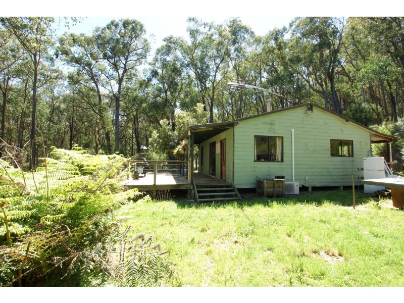 231 Milners Road, Launching Place VIC 3139