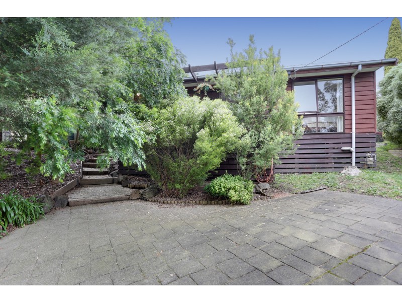 24 Cynthia Grove, Woori Yallock VIC 3139