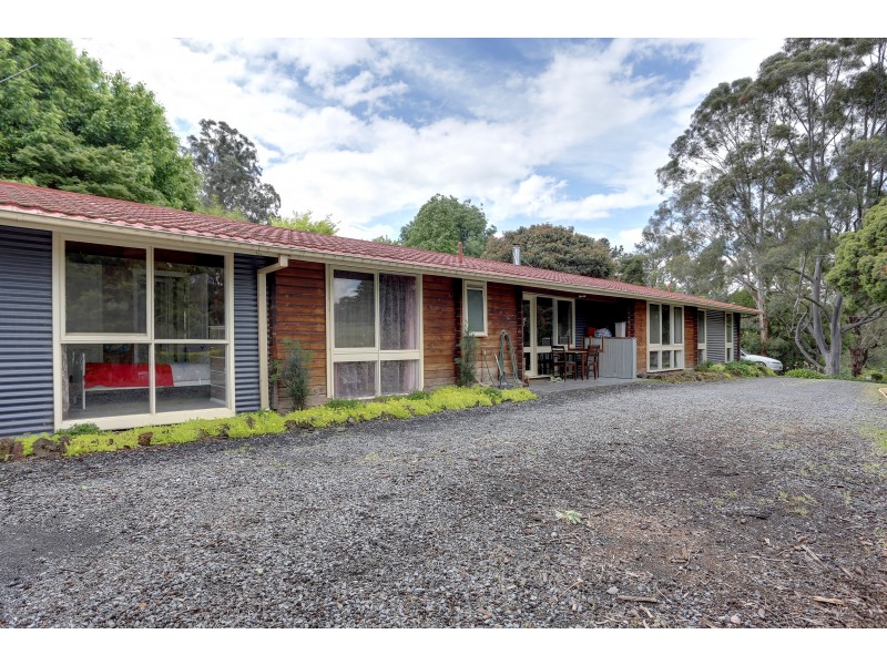 81 Walker Road, Seville VIC 3139