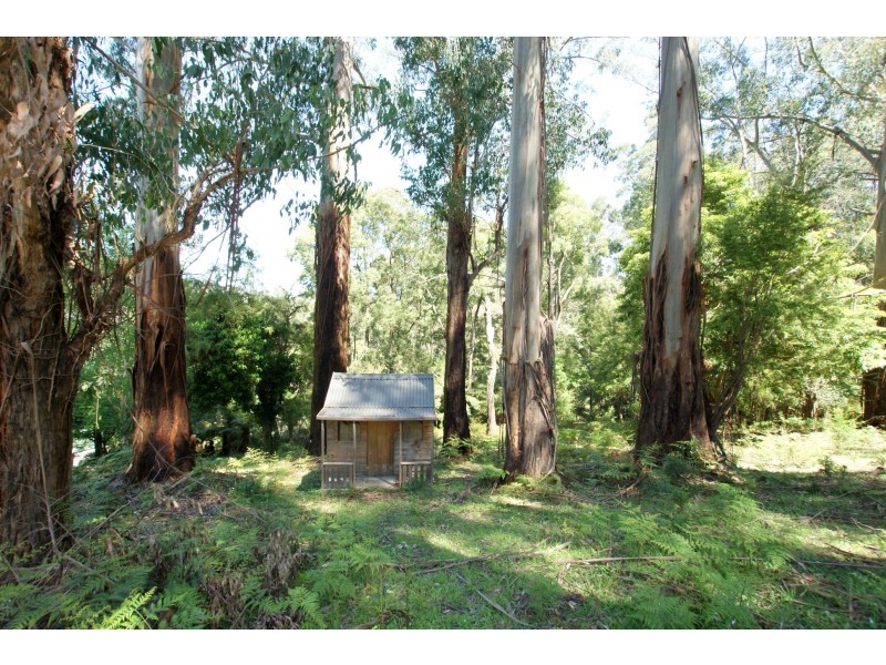 2 Essex Street, Warburton VIC 3799