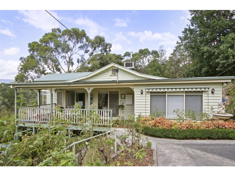 141 Barak Drive, Launching Place VIC 3139
