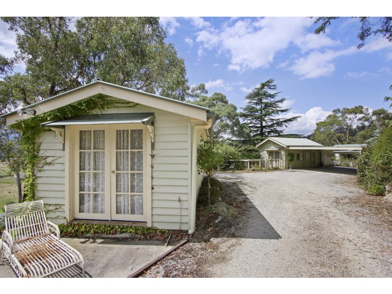 141 Barak Drive, Launching Place VIC 3139