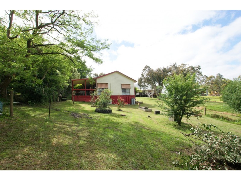 2839 Warburton Highway, Wesburn VIC 3799