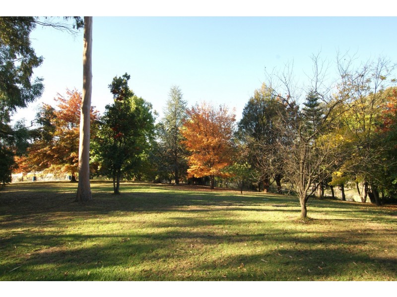 631 Victoria Road, Seville VIC 3139