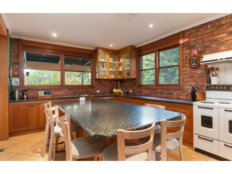 631 Victoria Road, Seville VIC 3139