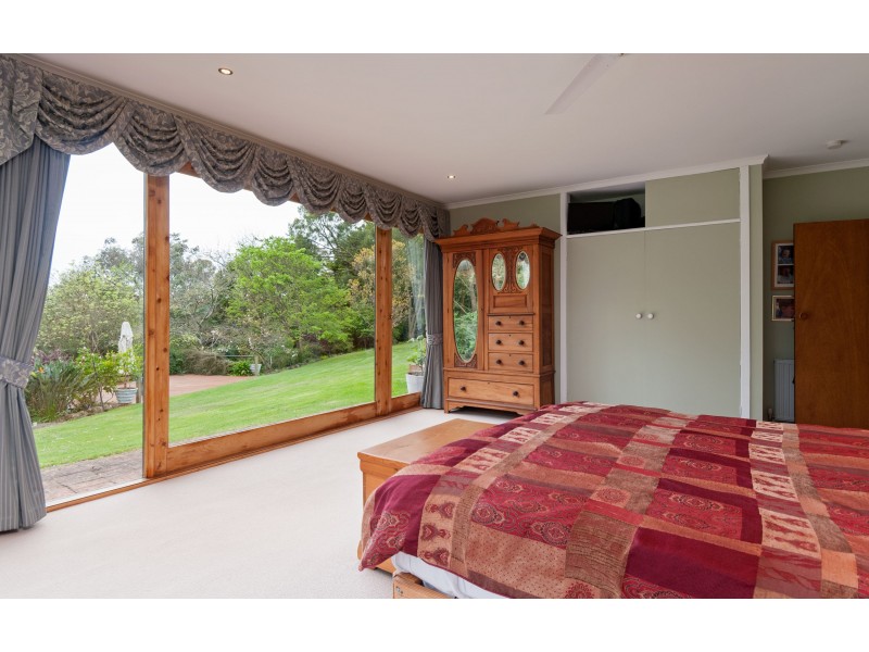 631 Victoria Road, Seville VIC 3139