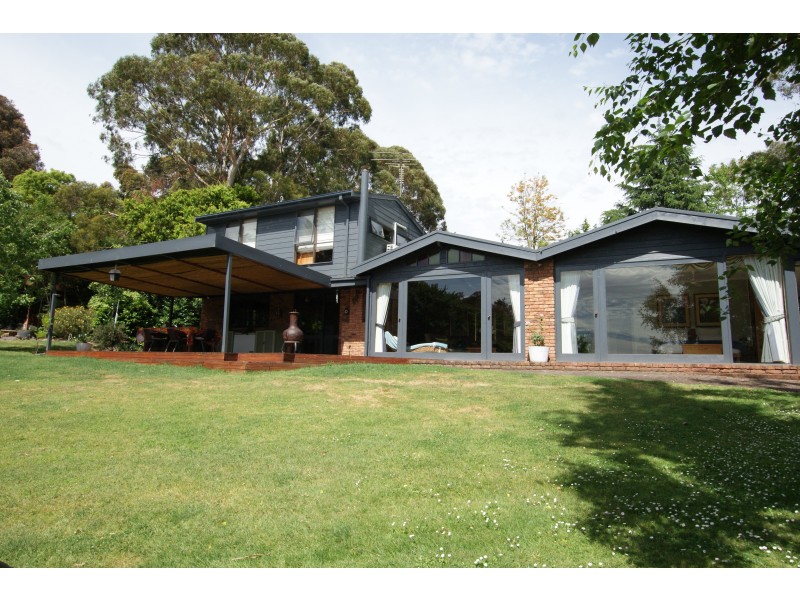 631 Victoria Road, Seville VIC 3139