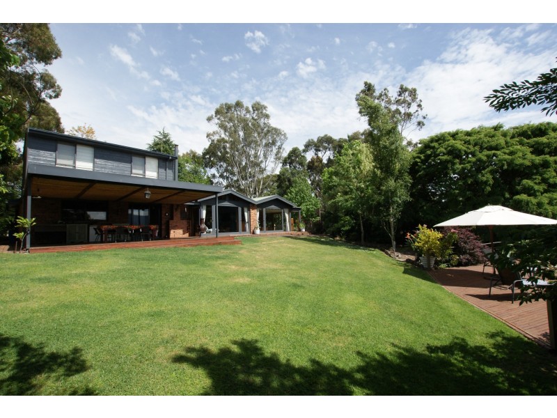631 Victoria Road, Seville VIC 3139