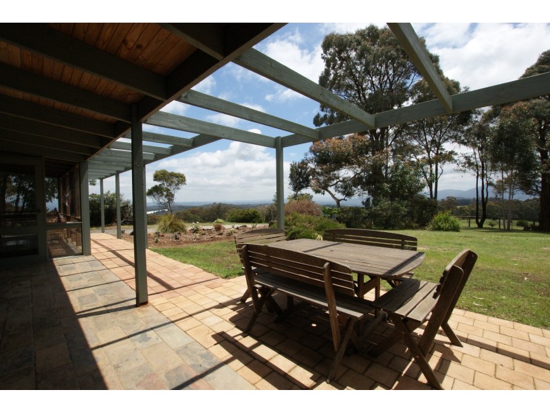 330 Thonemans Road, Hoddles Creek VIC 3139