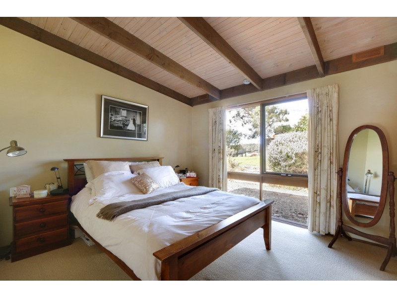 330 Thonemans Road, Hoddles Creek VIC 3139