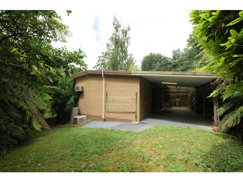 1 Marlino Avenue, Warburton VIC 3799