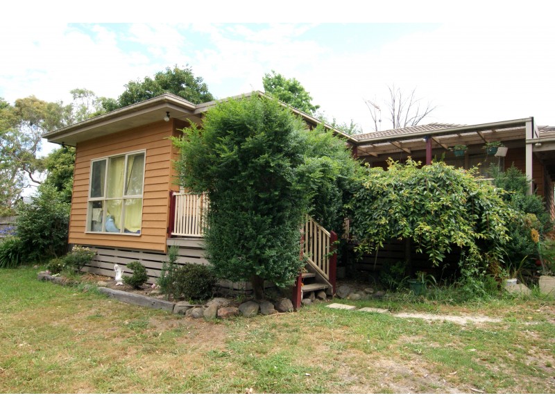 20 Dean Crescent, Launching Place VIC 3139