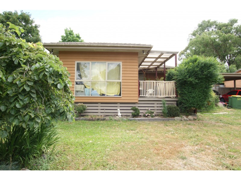 20 Dean Crescent, Launching Place VIC 3139