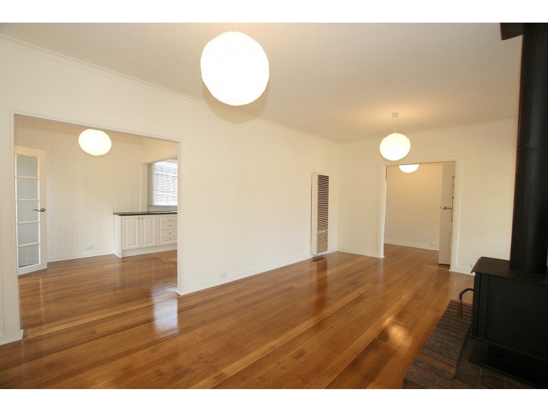 10 Carroll Avenue, Millgrove VIC 3799