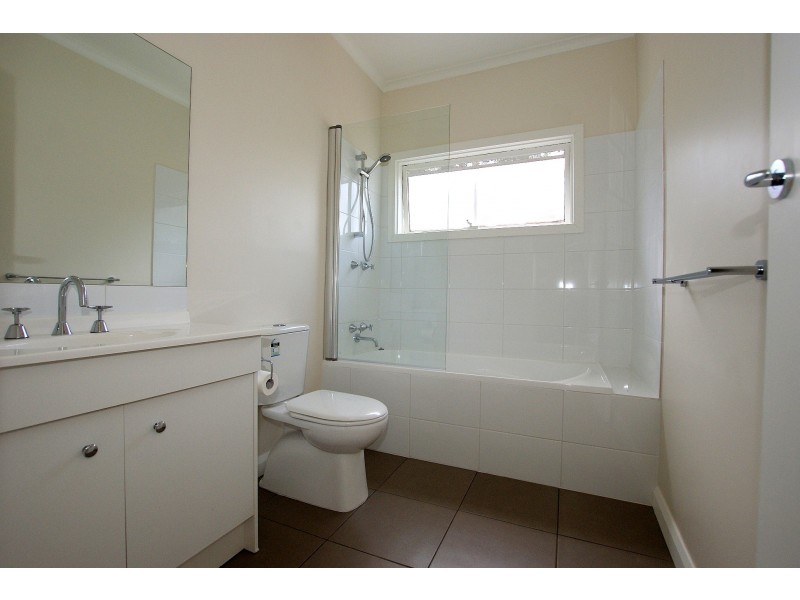 10 Carroll Avenue, Millgrove VIC 3799