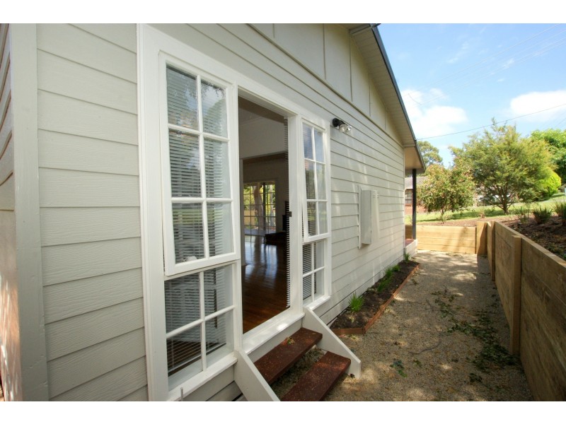 10 Carroll Avenue, Millgrove VIC 3799