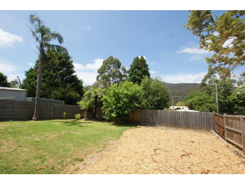 10 Carroll Avenue, Millgrove VIC 3799